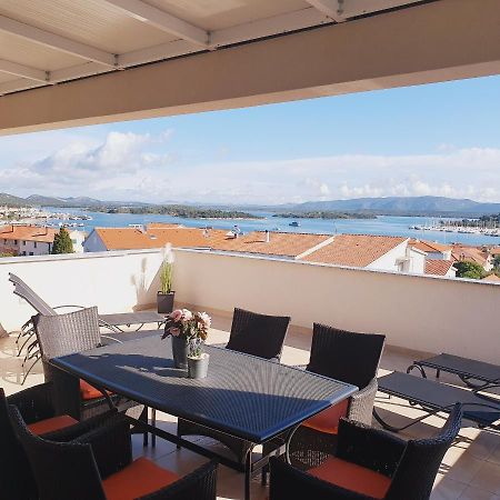 Apartments Marti Murter Ngoại thất bức ảnh