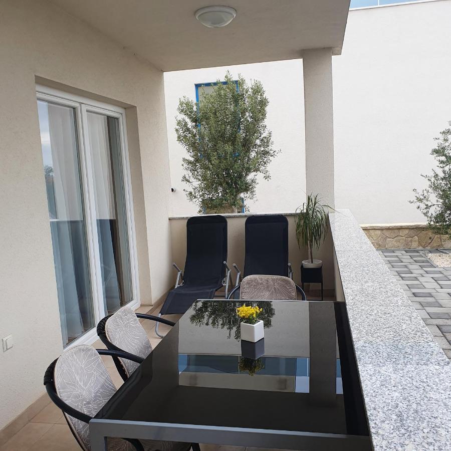 Apartments Marti Murter Ngoại thất bức ảnh
