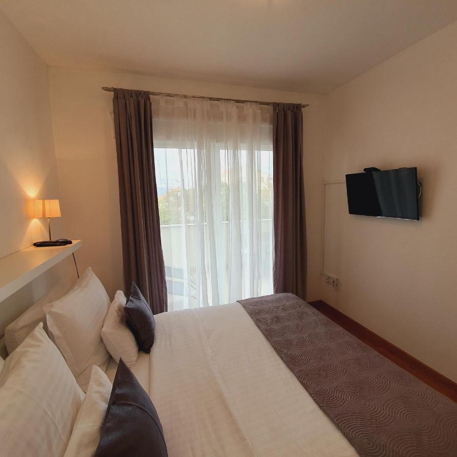 Apartments Marti Murter Ngoại thất bức ảnh