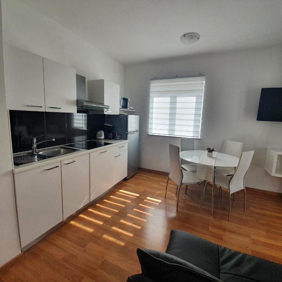 Apartments Marti Murter Ngoại thất bức ảnh