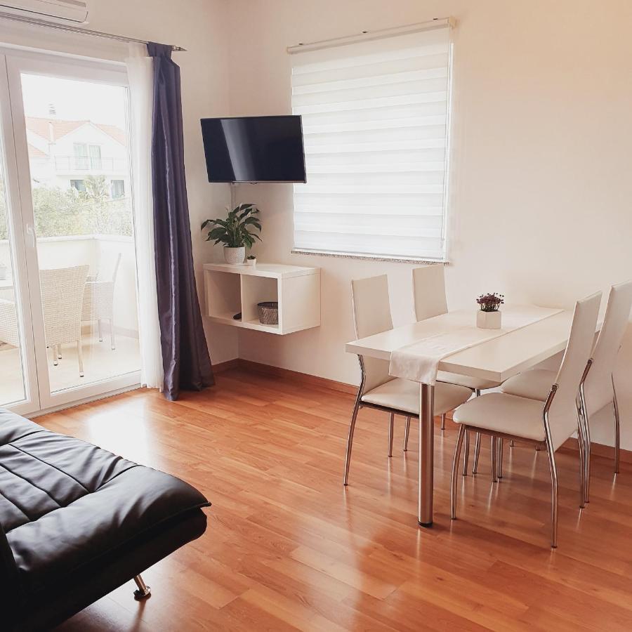 Apartments Marti Murter Ngoại thất bức ảnh