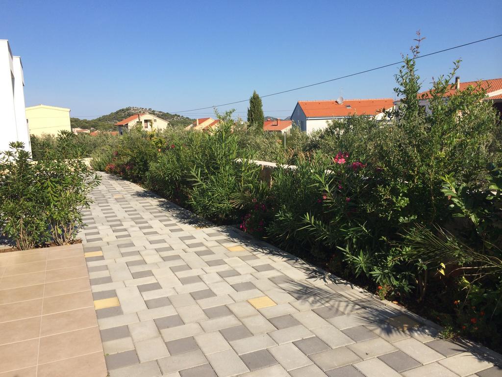 Apartments Marti Murter Ngoại thất bức ảnh