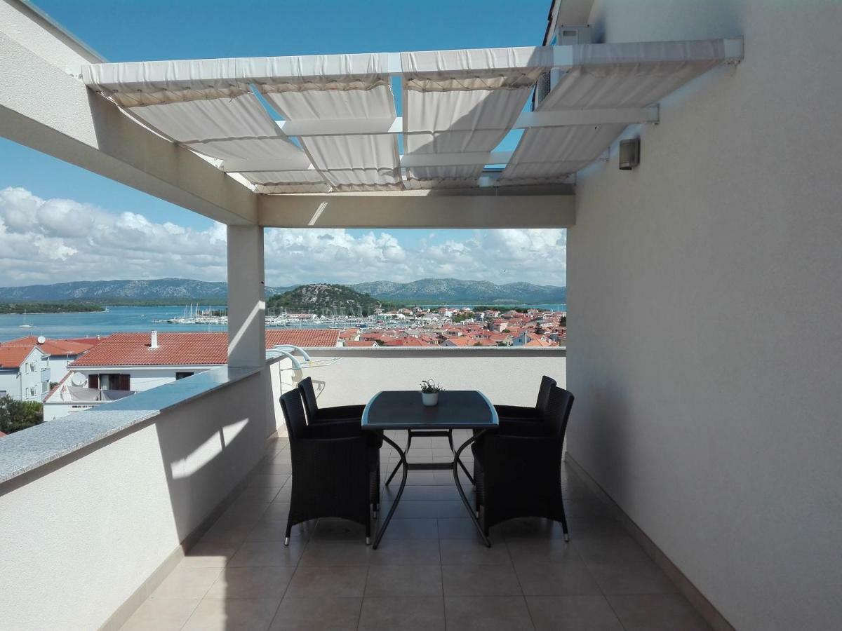 Apartments Marti Murter Ngoại thất bức ảnh